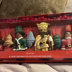 Sur La Table 6-Foot Decorative Nutcracker Garland
